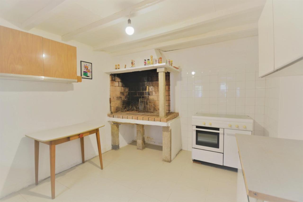 Casa Con Jardin En Vilanova De Arousa ปอนเตเบดรา ภายนอก รูปภาพ