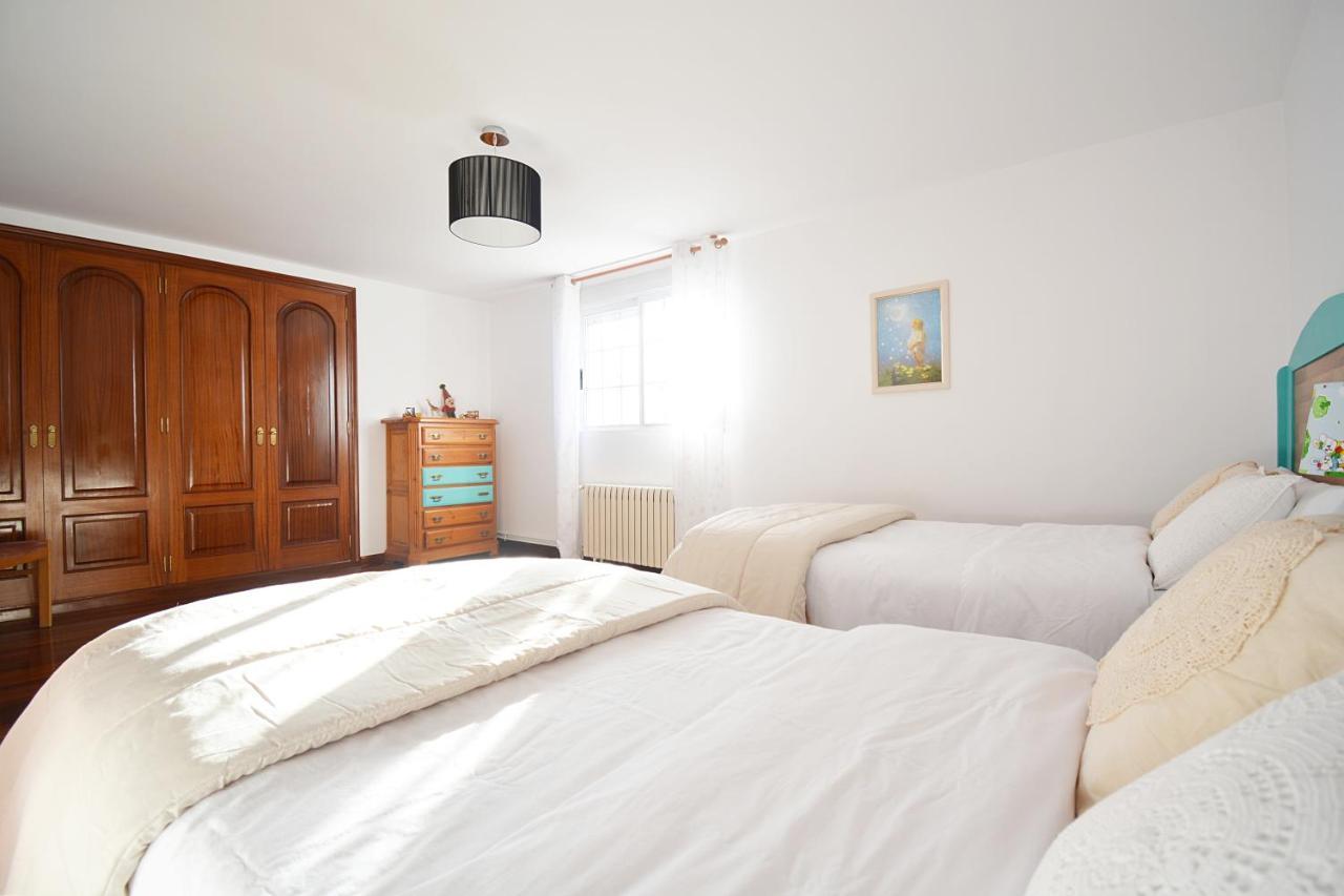 Casa Con Jardin En Vilanova De Arousa ปอนเตเบดรา ภายนอก รูปภาพ