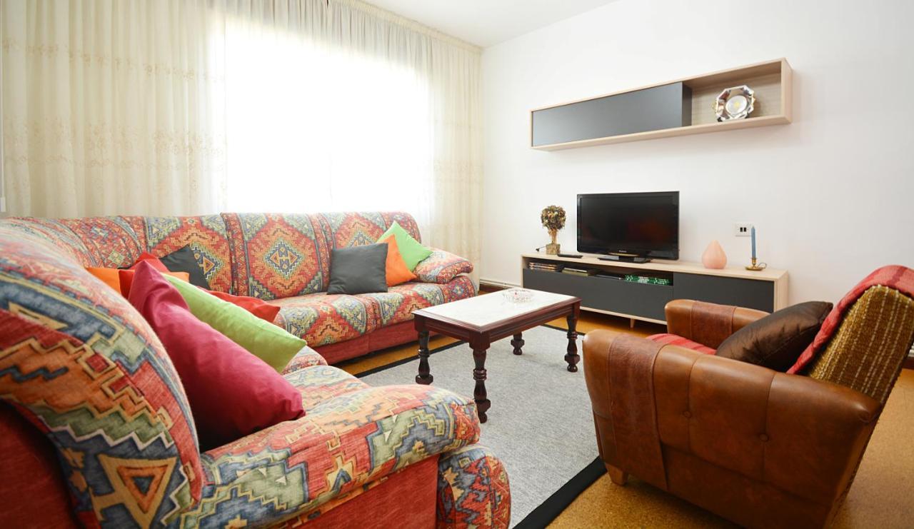 Casa Con Jardin En Vilanova De Arousa ปอนเตเบดรา ภายนอก รูปภาพ