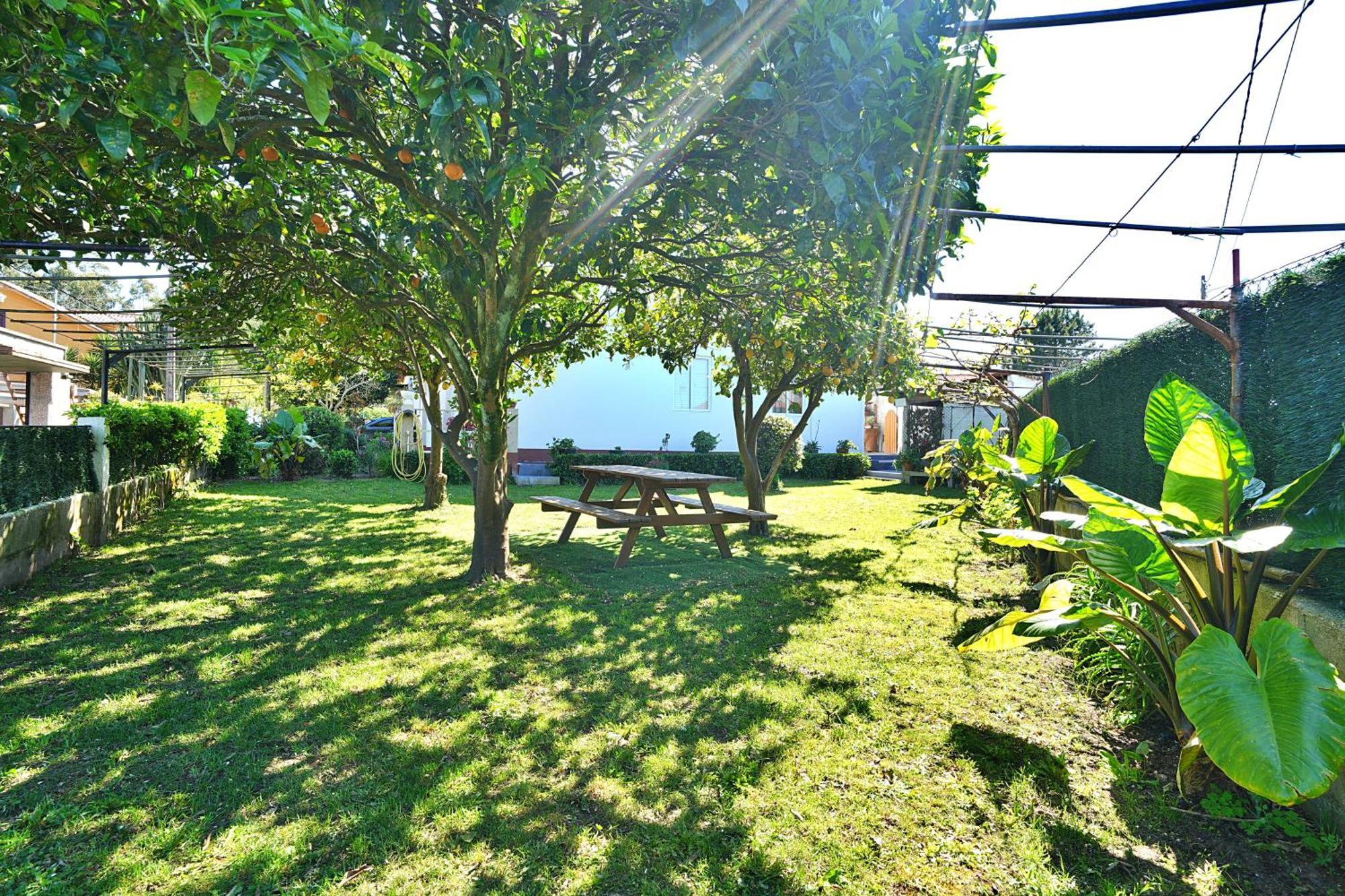 Casa Con Jardin En Vilanova De Arousa ปอนเตเบดรา ภายนอก รูปภาพ